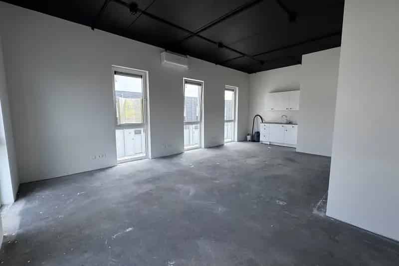 Bedrijfshal te huur Lelystad 90m²  A6