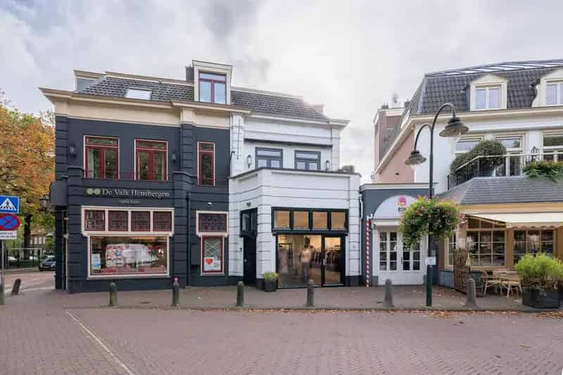 Winkel te huur Laren Centrum 50m²