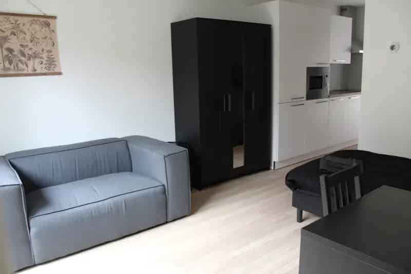 Moderne gezinswoning 5 slaapkamers 3 badkamers Hoofddorp