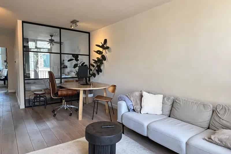 2 Kamer Appartement Amsterdam Spaarndammerbuurt Balkon Zolderkamer