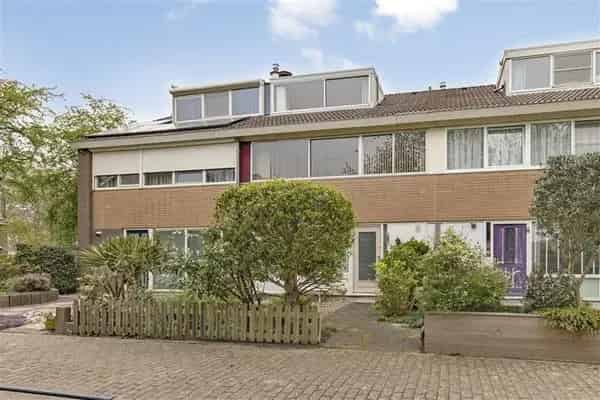 Ruime Tussenwoning 4 slaapkamers Kindvriendelijke Wijk