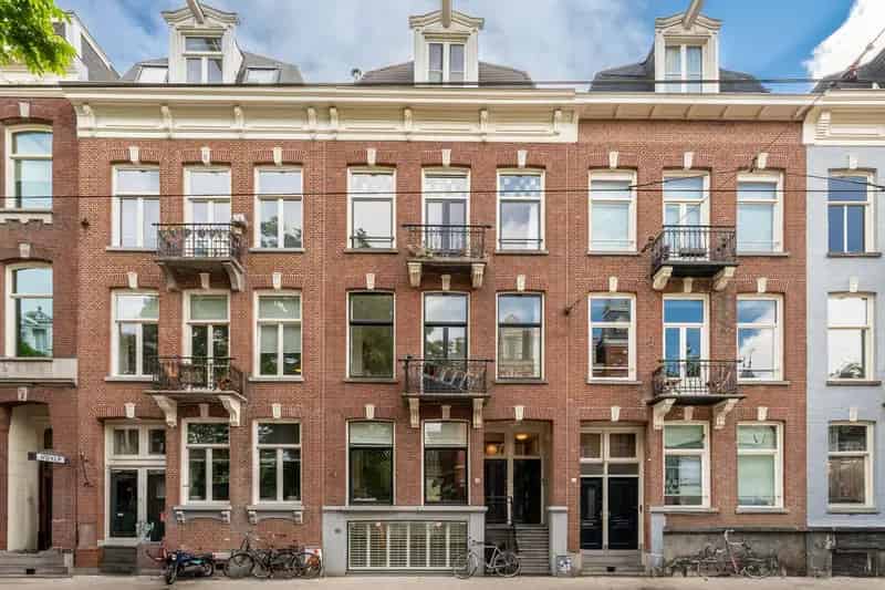Appartement te koop Amsterdam Weteringschans: 122m2 dubbel benedenhuis met patio