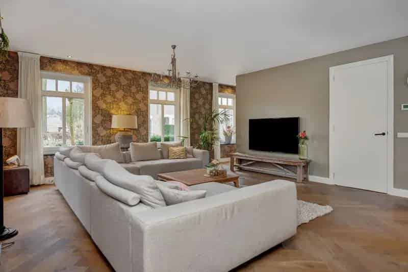 Huis te koop Heesch: Ruime woning 4 slaapkamers rieten kap