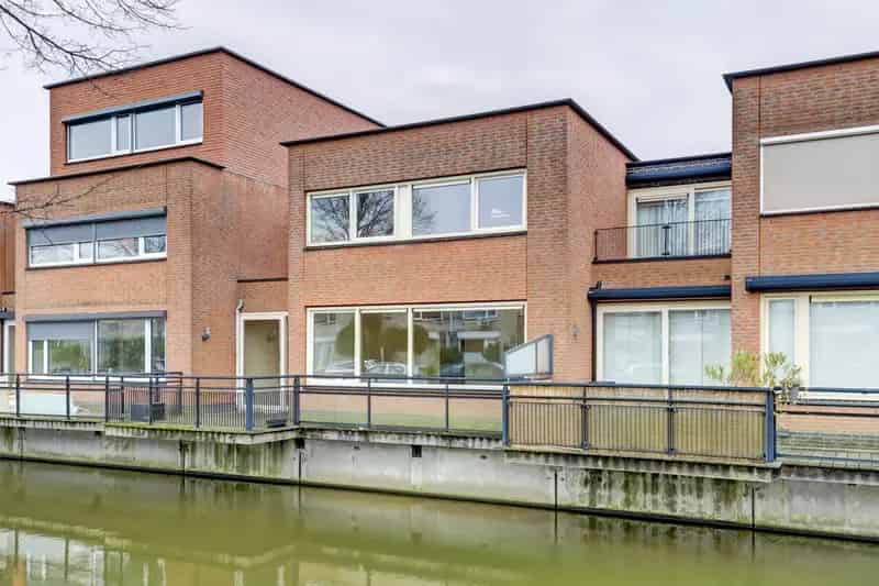 5 Slaapkamers Eengezinswoning Kindvriendelijke Buurt