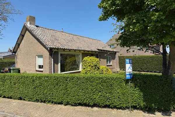 Compacte Bungalow te Nisse Nabij Natuurgebied