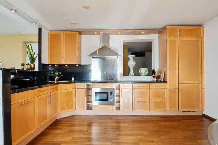 Penthouse Loft Appartement te Koop Den Haag Laakkwartier
