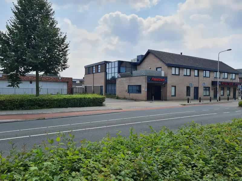 Horecaruimte te koop St Willebrord Cafe Zaal Hotel 14 Kamers