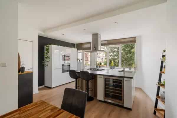 Jaren 30 woning Rotterdam 4 slaapkamers luxe keuken