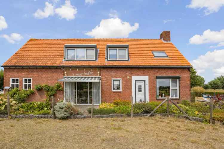 Woonboerderij Oostburg 4 slaapkamers ruim perceel