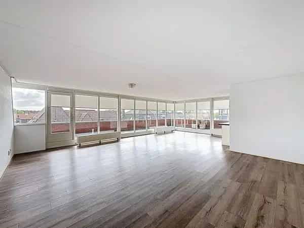 Royaal Penthouse met Dakterras Uitzicht Woensdagmarkt