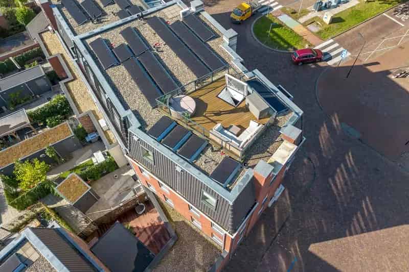 Luxe Hoekhuis 270m2 Leidschendam 6 slaapkamers Dakterras Tuin