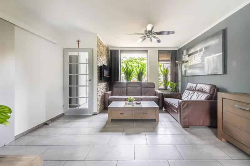 Tussenwoning Swalmen 2 slaapkamers tuin op het zuiden