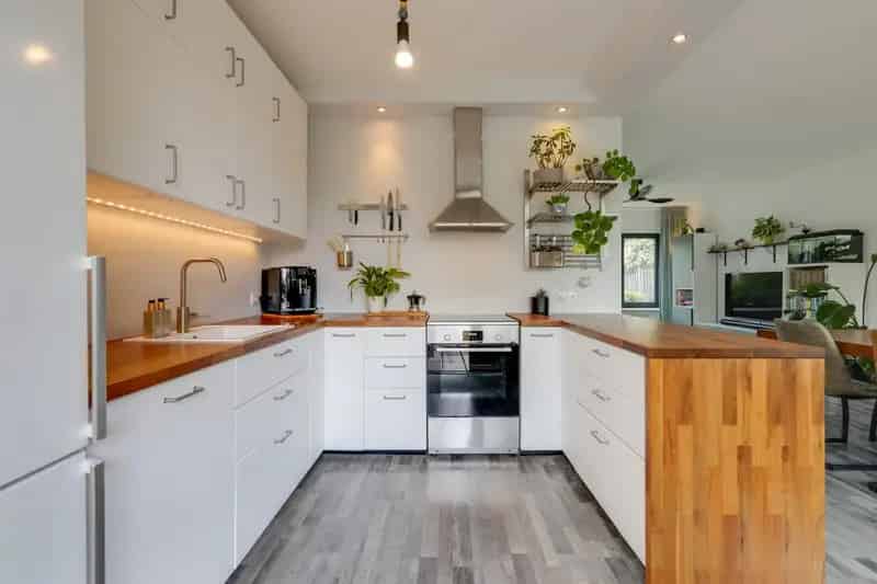 Huis te koop Arnhem: Ruime hoekwoning 4 slaapkamers diepe tuin