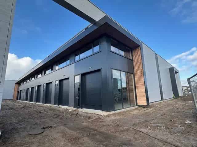 Bedrijfshal Nieuwegein 148m2 te huur Kantoor Praktijkruimte
