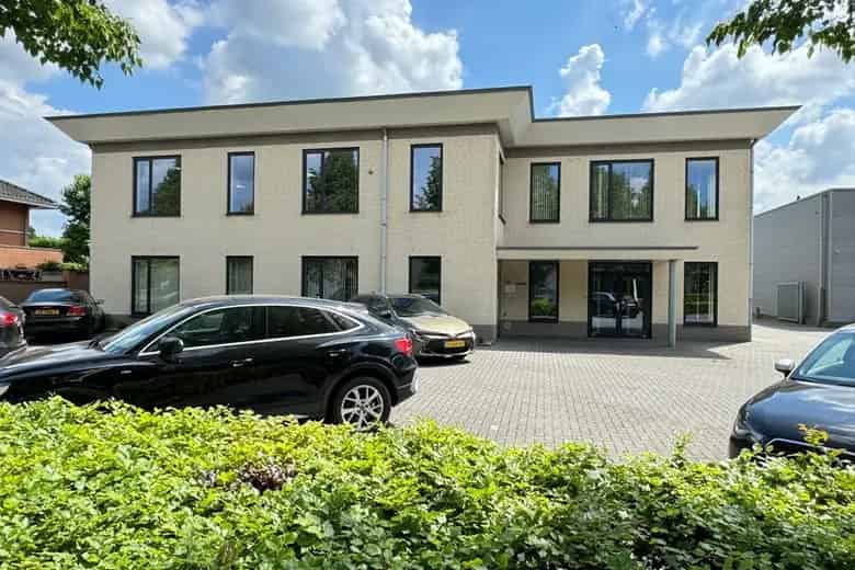 143 m2 Kantoorruimte te Huur Bladel