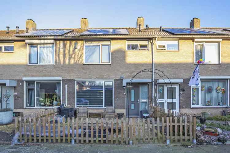 3 Slaapkamer Huis Raamsdonk Ruime Wijk Zonnepanelen