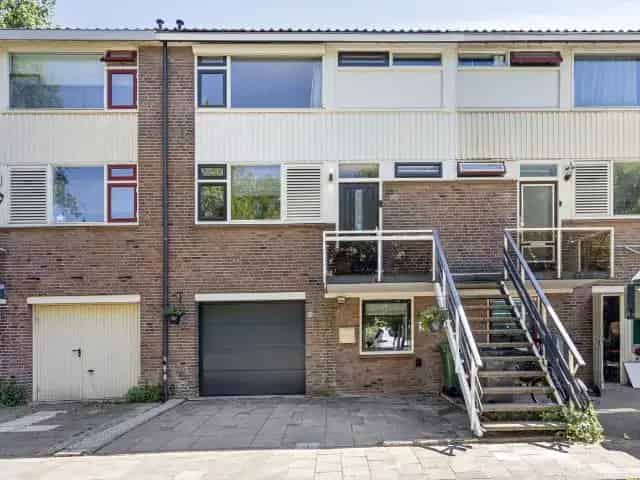 Ruime Drive In Woning Alkmaar 4 slaapkamers Nabij Centrum