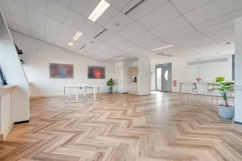 Kantoor Zwolle | Zoek kantoren te koop: Paxtonstraat 3-T 8013 RP Zwolle 