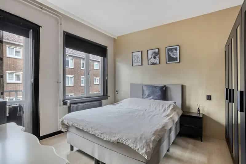 Appartement te koop Rotterdam Carnisse: Instapklare 3 kamer woning nabij Zuiderpark