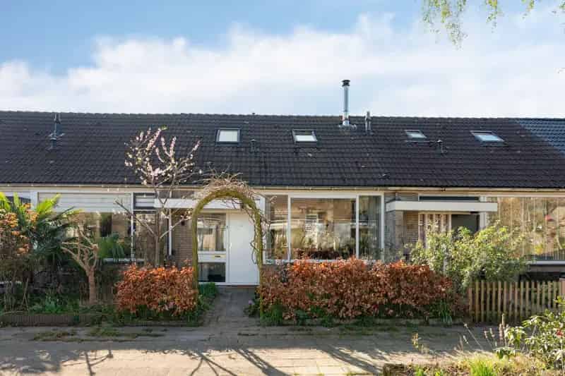 Huis te koop Amersfoort Griseldishof 8: Gelijkvloers wonen met tuin