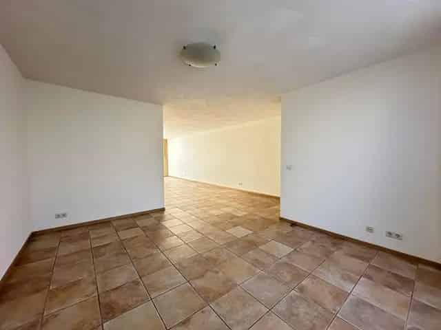 Te Huur: Ruime 4 Kamer 2 Onder 1 Kap Woning Eindhoven