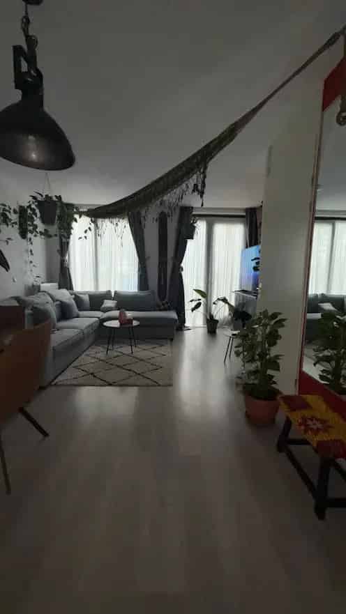 Studio in Almere met 2 kamers
