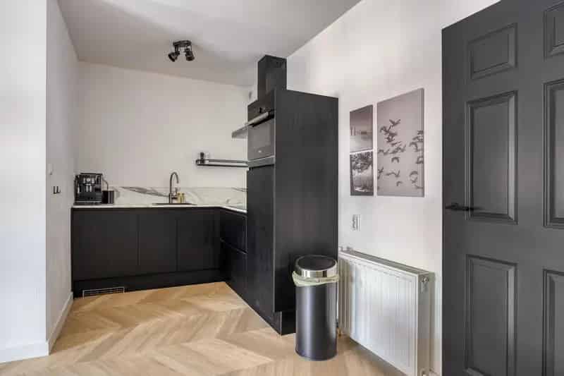 Instapklaar 3-kamer appartement hartje centrum Waalwijk