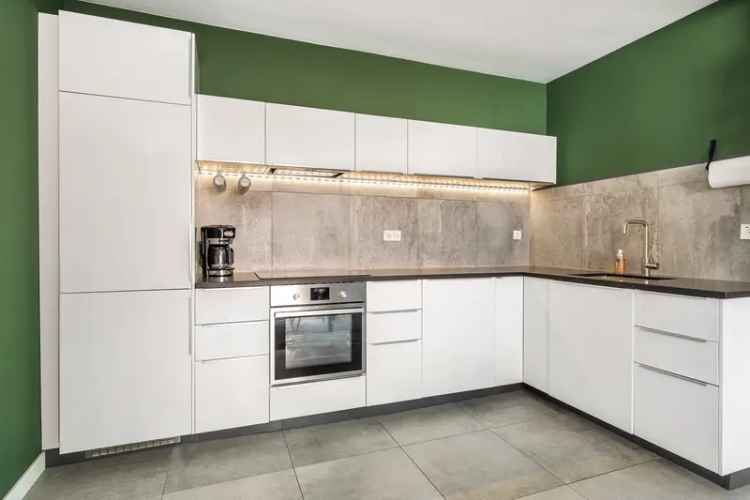 2-onder-1-kapwoning Lieshout 3 slaapkamers jacuzzi 18 zonnepanelen