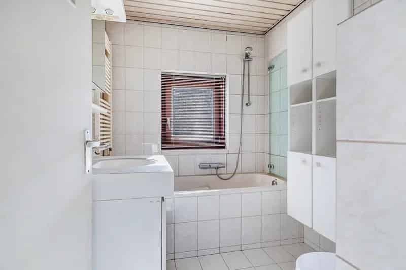 2-onder-1-kapwoning Rotterdam Overschie Garage Tuin 4 slaapkamers