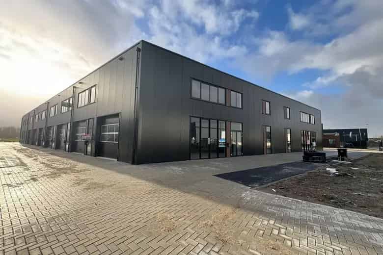 Bedrijfsruimte 238m2 te koop Boven Leeuwen