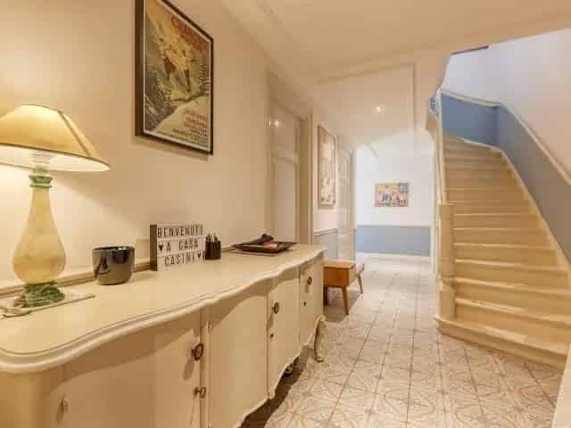 Herenhuis Den Haag Sweelinckplein 9 slaapkamers 3 badkamers 390m2