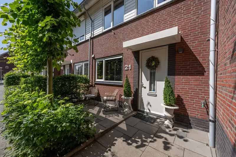 Ruime Tussenwoning Rhoon 4 slaapkamers 2 badkamers Energielabel A