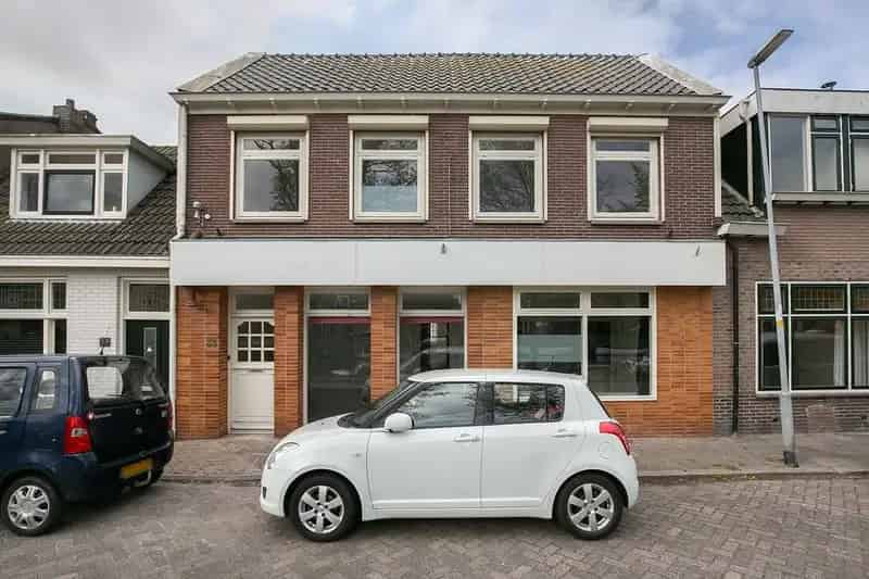 Te Huur: Ruime woning met 7 slaapkamers en 2 werkkamers