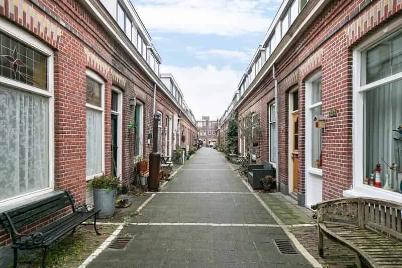 Huis te koop Weesp Wilhelminastraat: karakteristieke hoekwoning met dakterras