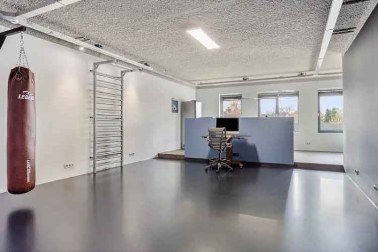 Bedrijfshal Schiphol Rijk te Koop 200m2 A++