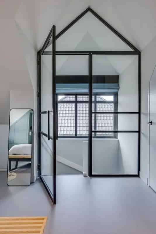Luxe 6-kamer 2-onder-1-kapwoning Voorschoten