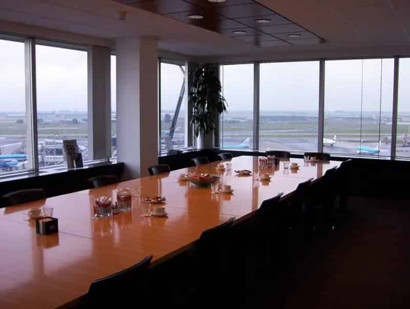 Business World Lounge Schiphol: Flexibele Kantoorruimte voor Bedrijven