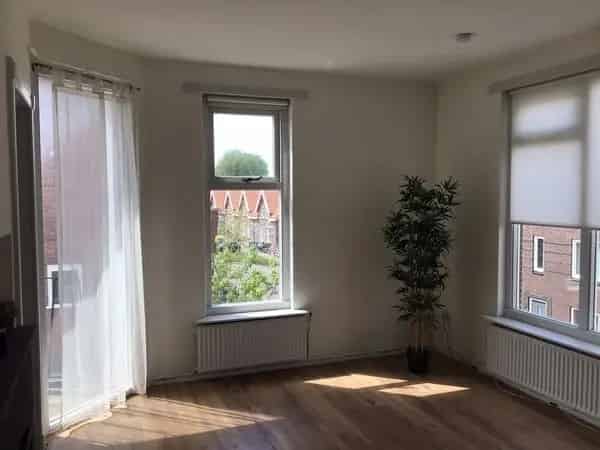 3 Kamer Appartement Rustig Centrum Nabij