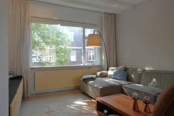 Appartement Snipstraat Utrecht: Gemeubileerde Maisonnette met Dakterras