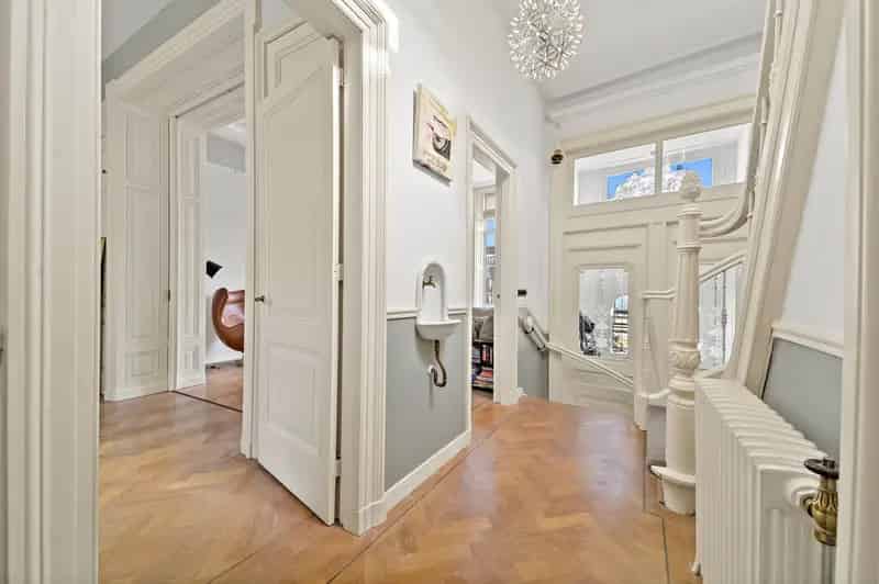 Royaal wonen Delft Spoorsingel 9 slaapkamers 250m2