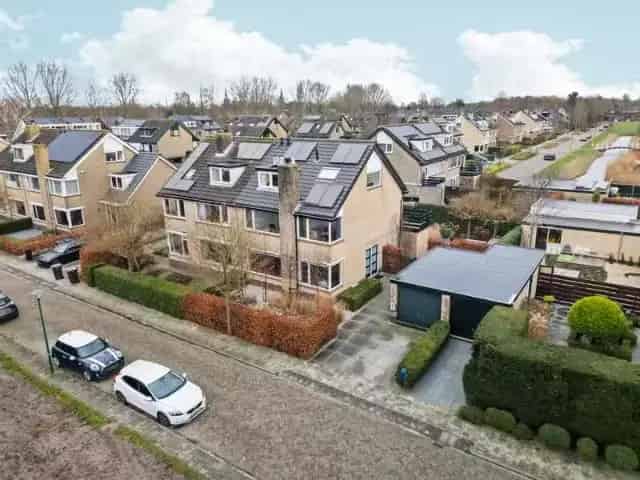 Ruime gezinswoning te koop in Abcoude 7 slaapkamers