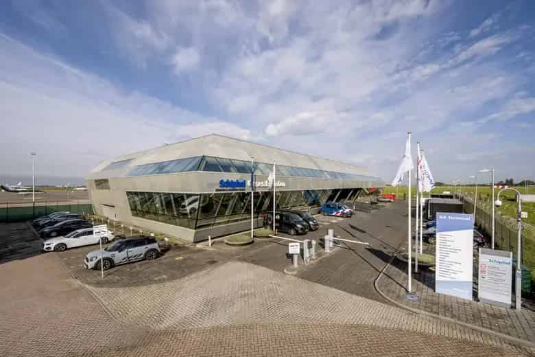 365 m2 Kantoorruimte te Huur Schiphol Oost
