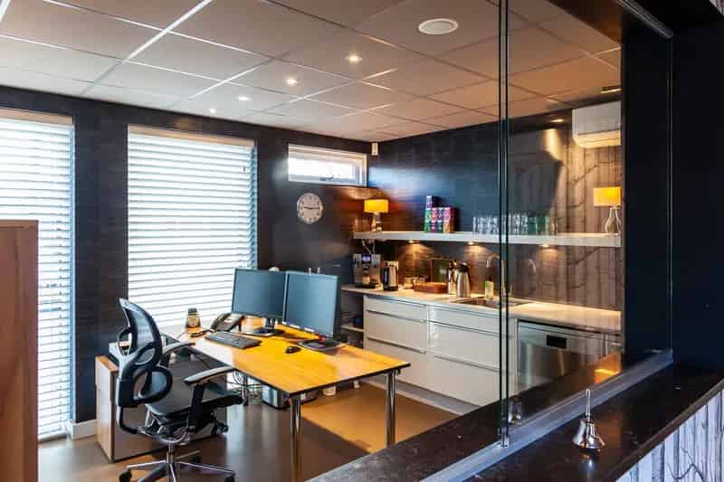 Kantoor te Huur Uden 140m2 Modern Gemeubileerd