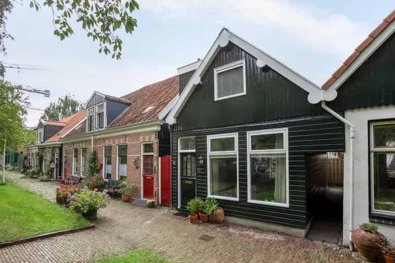 Huis te koop Zaandam: Moderne woning in groene wijk