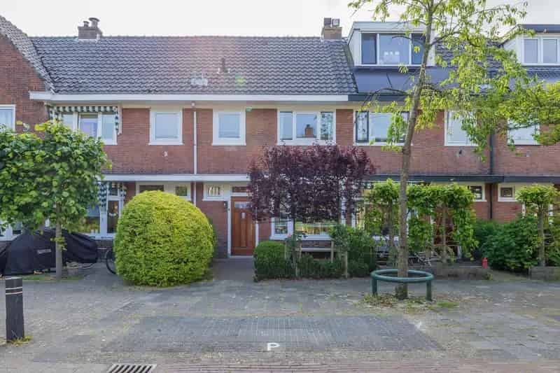 Jaren 30 Huis te koop Heemstede Centrum 3 slaapkamers luxe badkamer