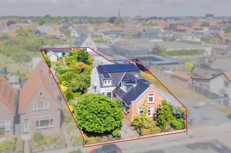 Vrijstaande woning Oud-Beijerland 4 slaapkamers grote tuin