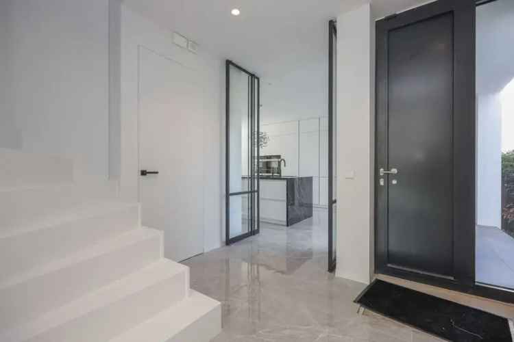 Moderne Villa Amsterdam Zuid 6 slaapkamers 4 badkamers