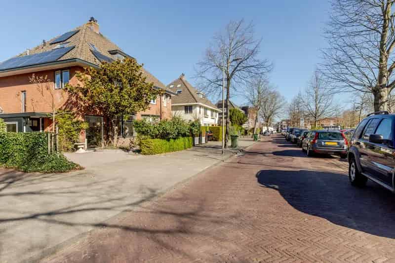 Jaren 30 woning Heemstede: Ruimte, Praktijk & Tuin