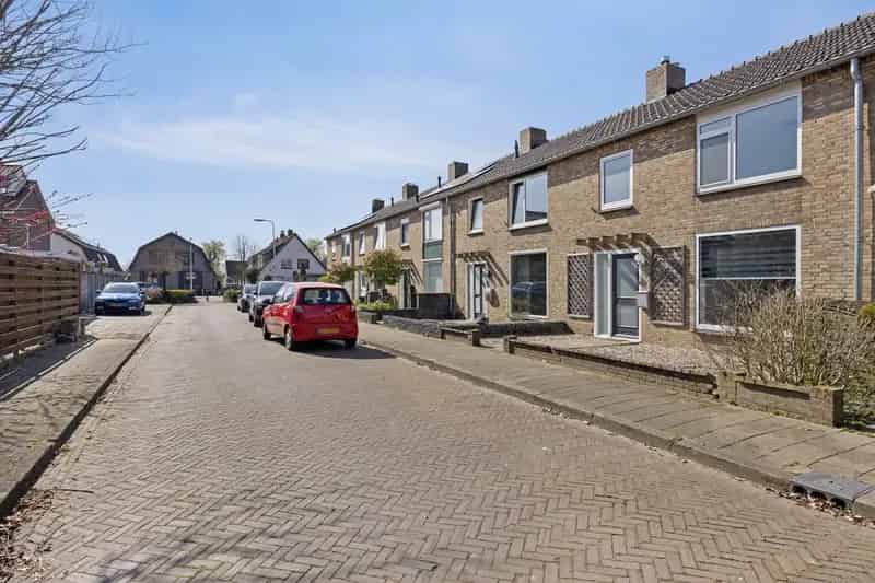 Gerenoveerde Eengezinswoning te Elst 3 slaapkamers Energielabel B