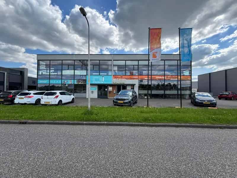 Bedrijfshal Goor 230m² te Koop of te Huur